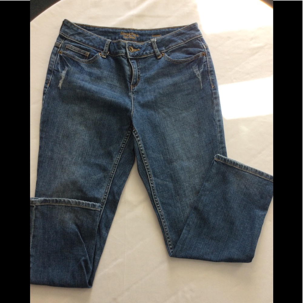 Vera Wang straight jeans